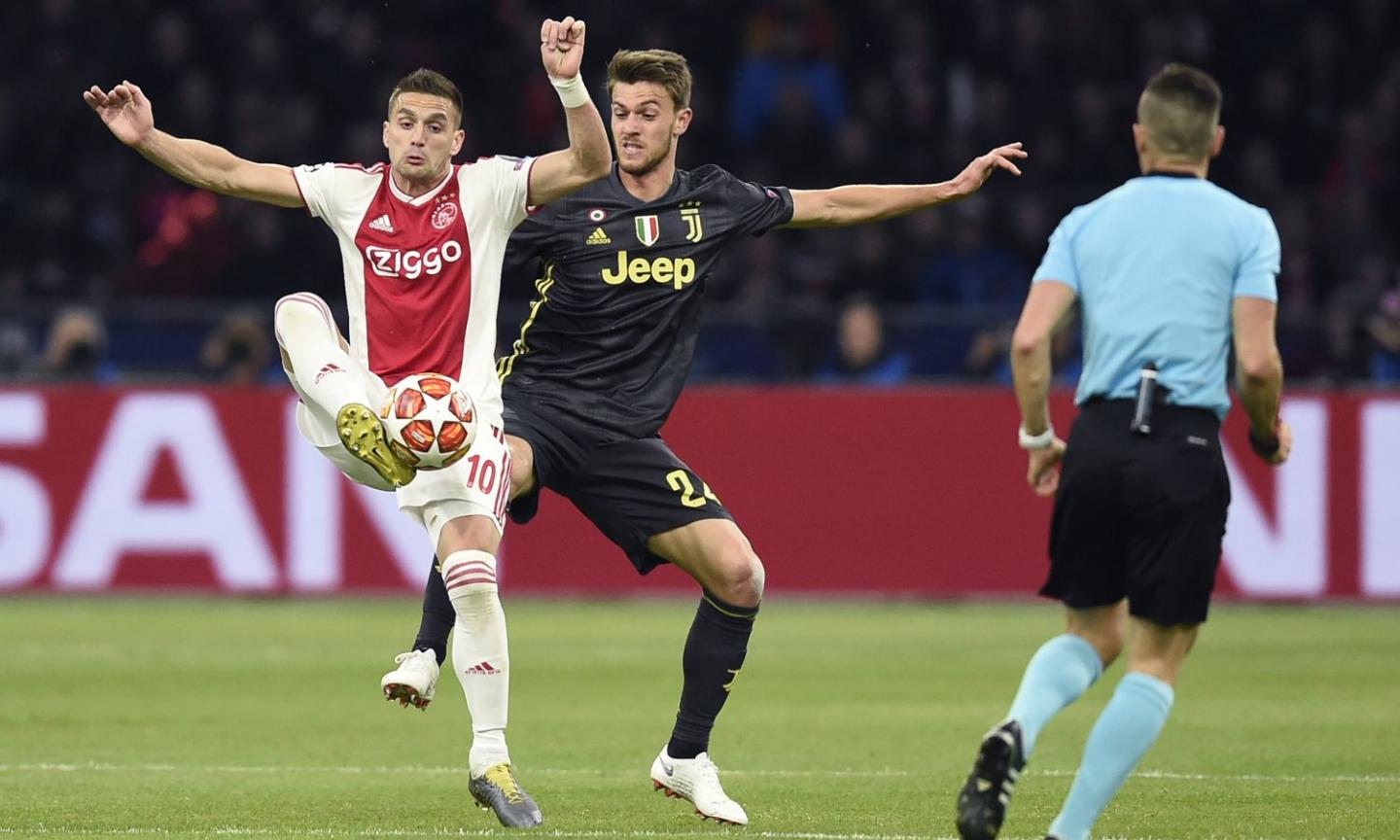 Ajax-Juve è la notte dei centrali: Rugani promosso, ma la stella è De Ligt