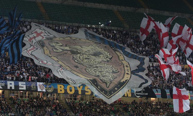 Curva Nord contro Icardi: 'Quel piccolo uomo non merita l'Inter. Chi ci fischia è un gobbo mancato, vada allo Stadium'
