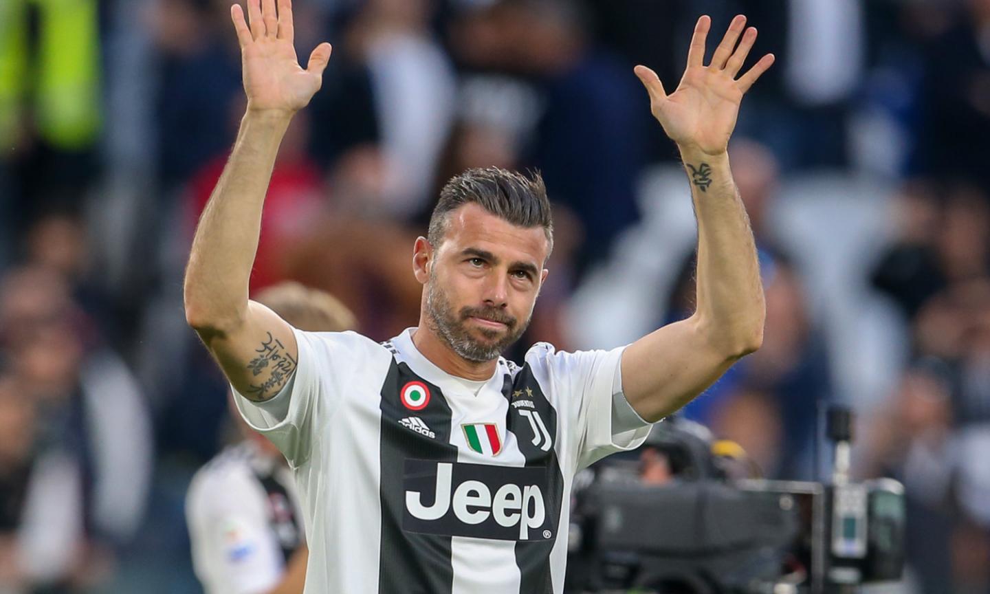 Juventus: Barzagli and Cristiano Ronaldo honoured before kick-off against Atalanta