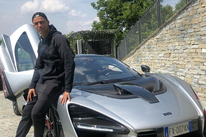 Giallo Ronaldo: ha fatto spostare le sue supercar