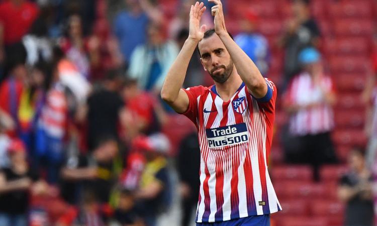 Inter, già depositato il contratto di Godin