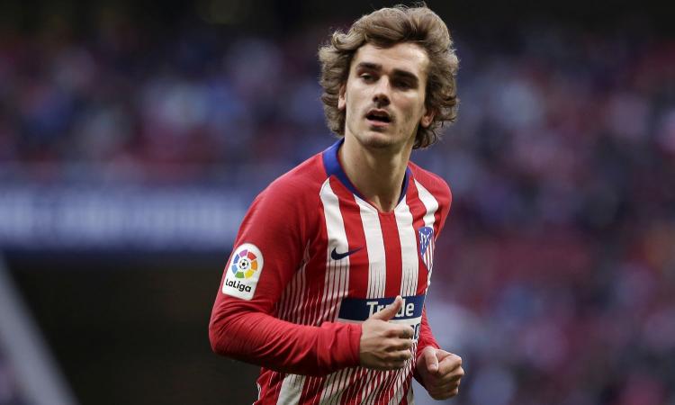 PSG: sfida al Barcellona per un attaccante