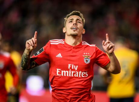 Dal rinnovo alla scelta del Benfica: le novità su Grimaldo al Napoli