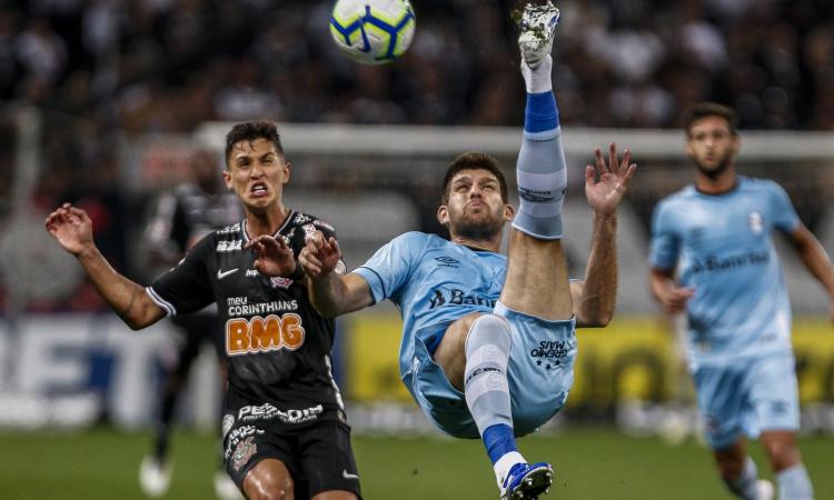 Inter, duello con l'Arsenal per un difensore