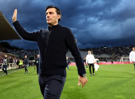 Fiorentina, Montella: 'Anno maledetto, ho perso la testa ma l'arbitro non ha azzeccato nulla. Saranno giorni caldi'