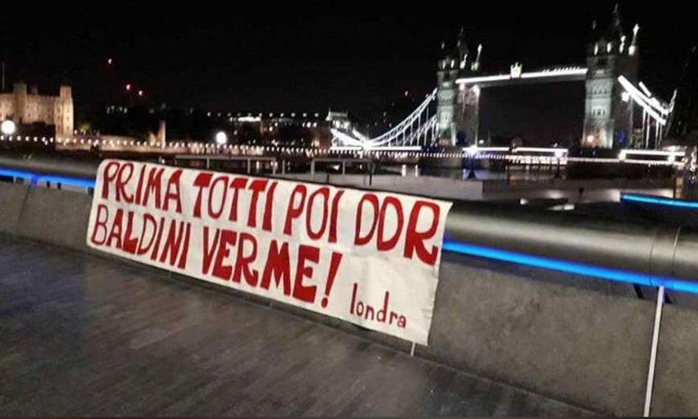 Roma fans protest against Baldini in London - watch