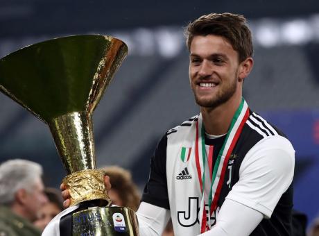 Roma, Rugani a un passo. Alla Juve due baby: i dettagli