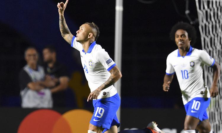 Milan, Everton in lista d'attesa