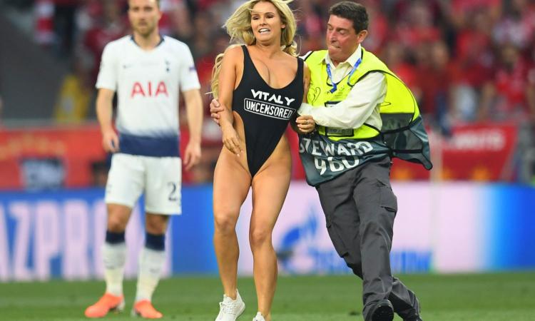Kinsey Wolanski: 'Un paio di giocatori ci hanno provato con me'