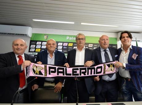 Palermo, Tuttolomondo: 'Non siamo inadempienti, iscrizione regolare'