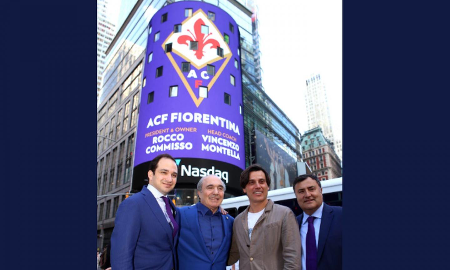 Fiorentina, Times Square si illumina di viola per Montella e Commisso FOTO