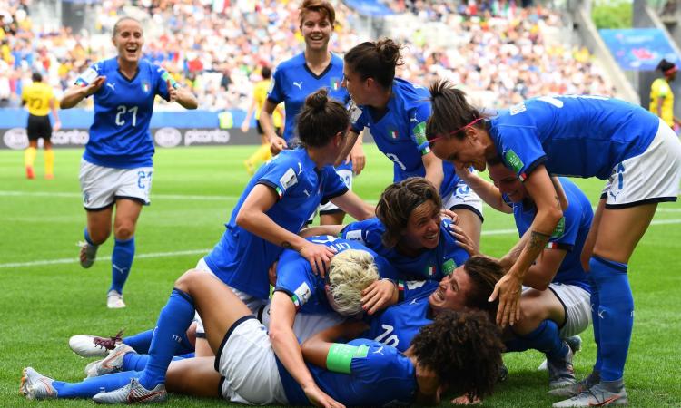 L'Ital-donne vola: anche questo è calcio, finalmente se ne accorgono tutti