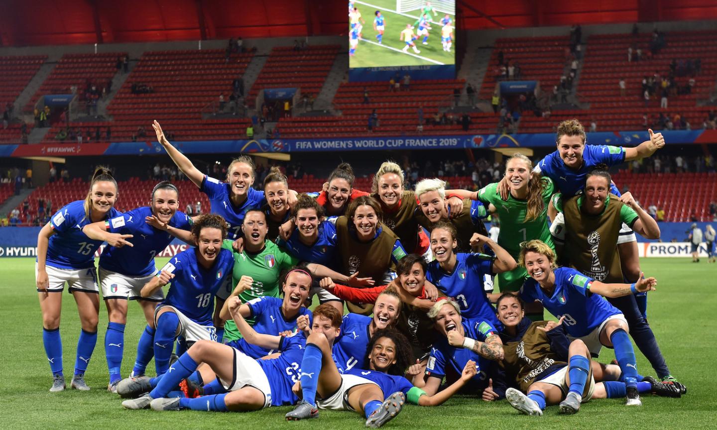 Alla faccia dei misogini: l'Italia femminile ci riporta agli ottavi di un Mondiale