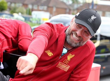 Klopp, che siparietto col giornalista: 'Ca...o sembri un mio clone' VIDEO