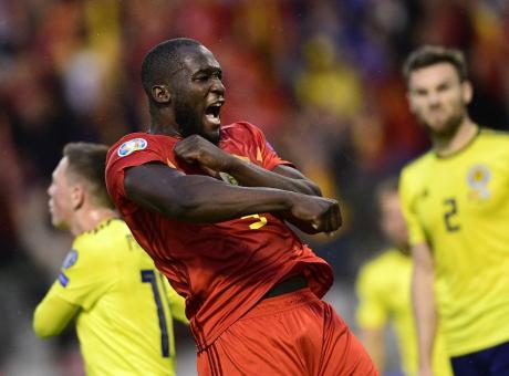 Inter, avanti per Lukaku: lo United dice no a Icardi-Perisic e fa un'altra richiesta