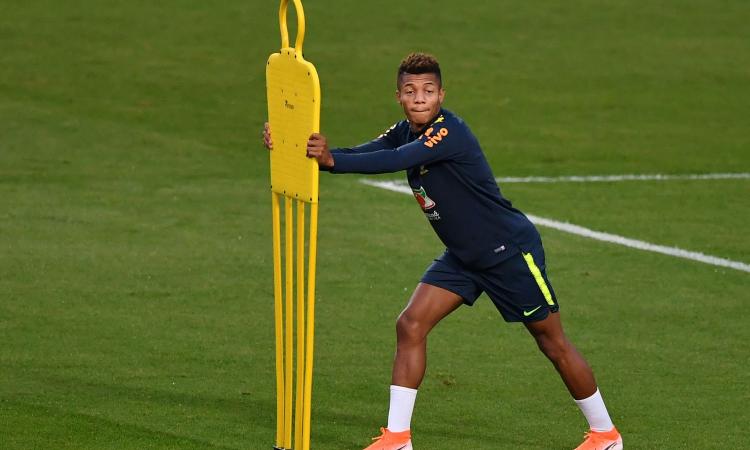 Ajax: due squadre su Neres