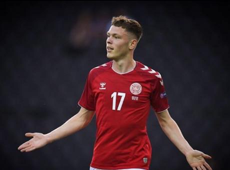 Bologna, il Tottenham prova a sfilare Skov Olsen
