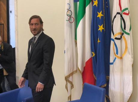 Totti: 'Ho dato le dimissioni, ero un peso. Ho contattato Conte'. Che bordate a Baldini! VIDEO