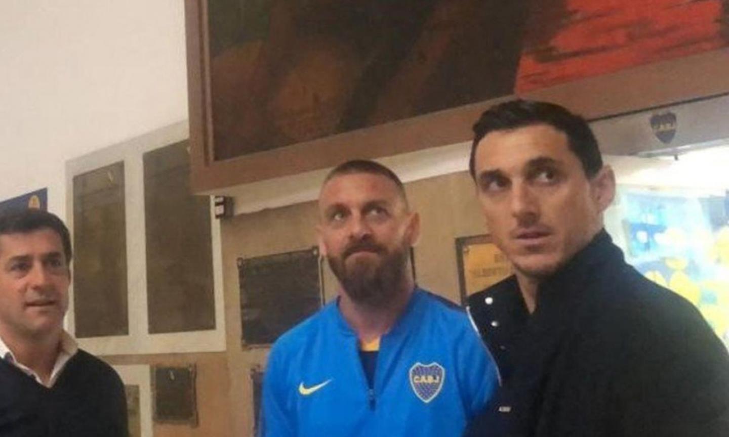 De Rossi donates 100 Boca Juniors jerseys to friends