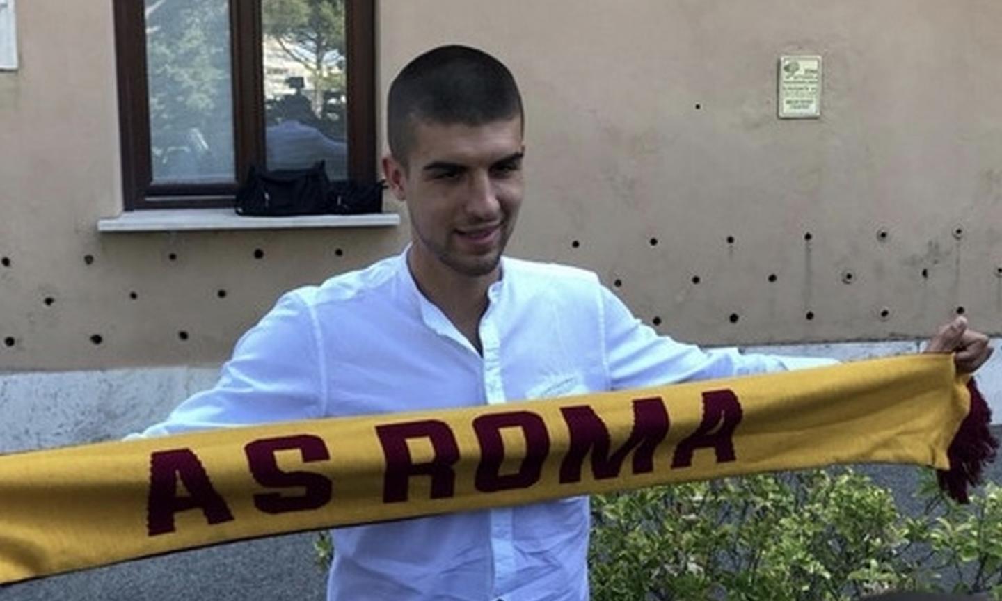 Gianluca Mancini arrives for Roma medical, hopes to score in derby