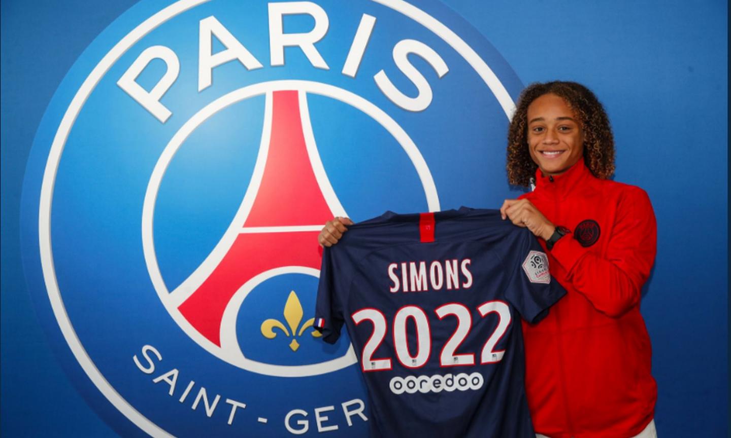 Il Psg scippa Xavi Simons al Barcellona: 16 anni e un maxi-ingaggio griffato Raiola