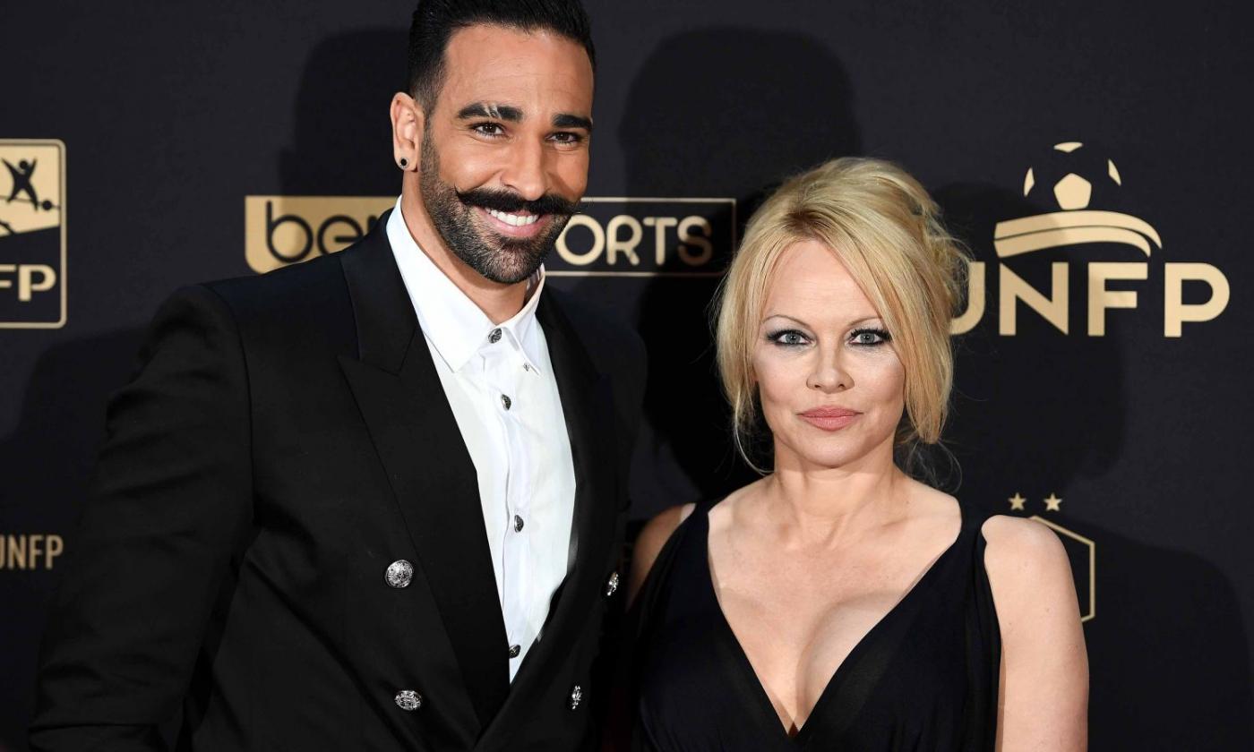 Pamela Anderson, nuove accuse a Rami: le ha schiacciato una mano dopo un diverbio