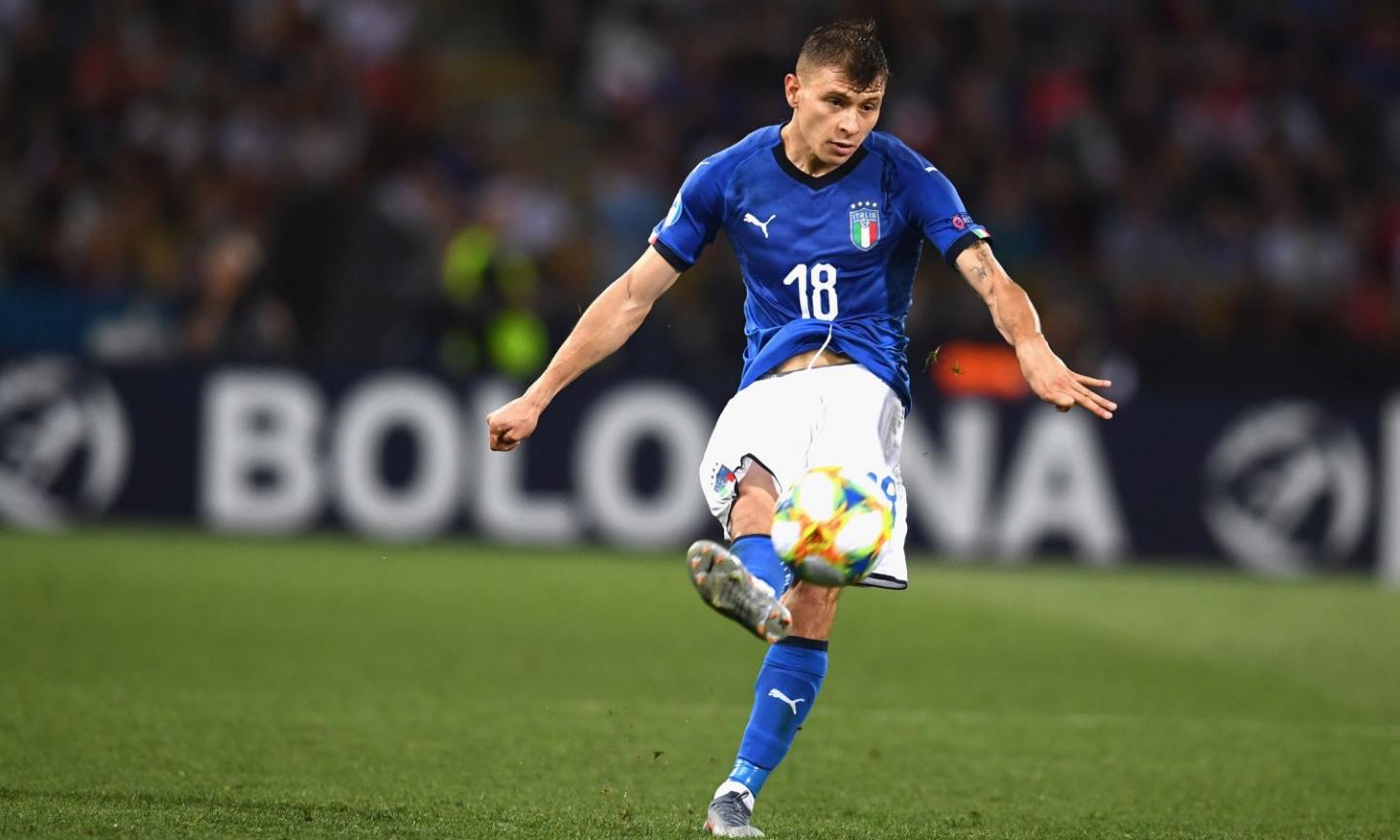 Italia: Acerbi e Barella arrivano stasera, Chiesa per ora resta con la Juve