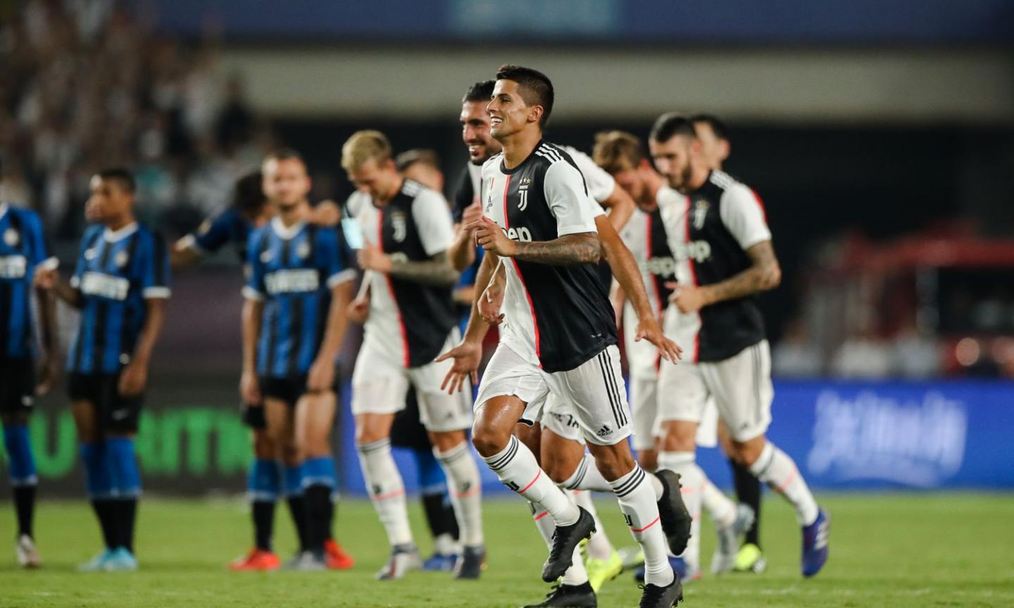 Manchester City, soldi più contropartita per Cancelo: la Juve ci pensa, le cifre