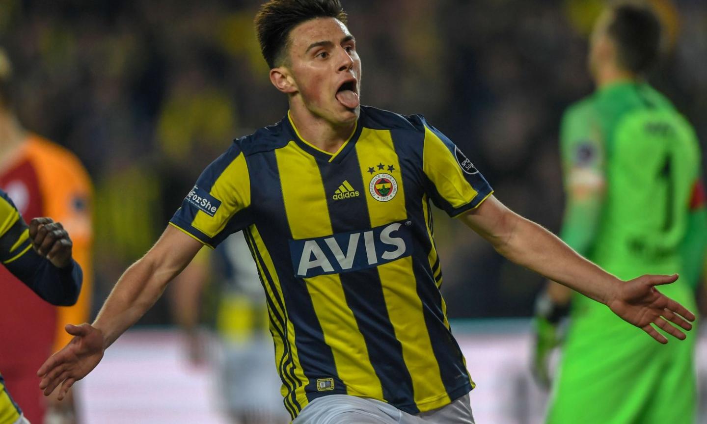 Elmas misses Fenerbahce friendly, Napoli move edges closer