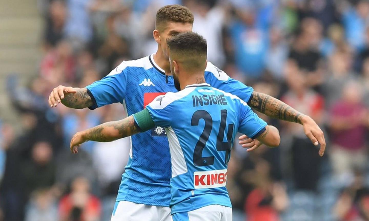 Spettacolo Napoli, 3-0 ai campioni d'Europa del Liverpool: Insigne trascinatore