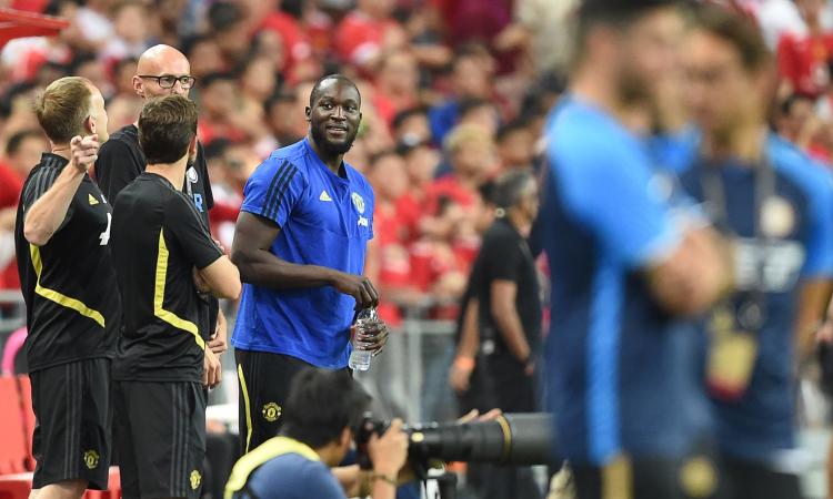 Inter-Lukaku, l'agente a Londra: contatti col Manchester Utd, le ultime