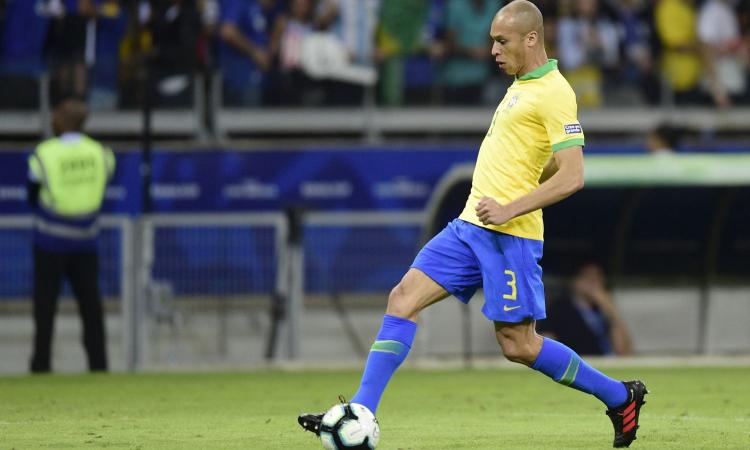 Brasile campione, Miranda: 'Finale dura, ma ce l'abbiamo fatta. A Lautaro dico che...'