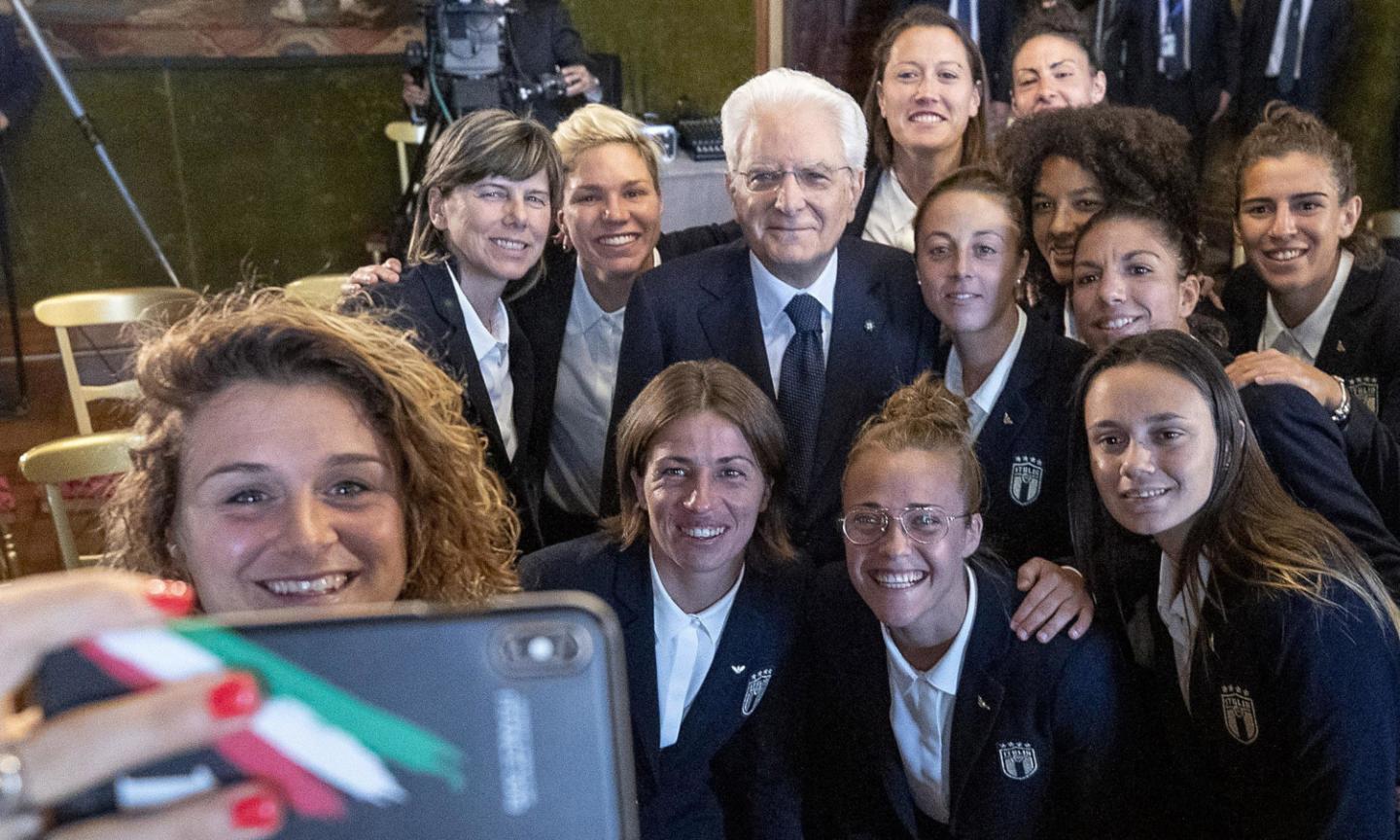 Italia femminile al Quirinale da Mattarella: 'Avete vinto il Mondiale'