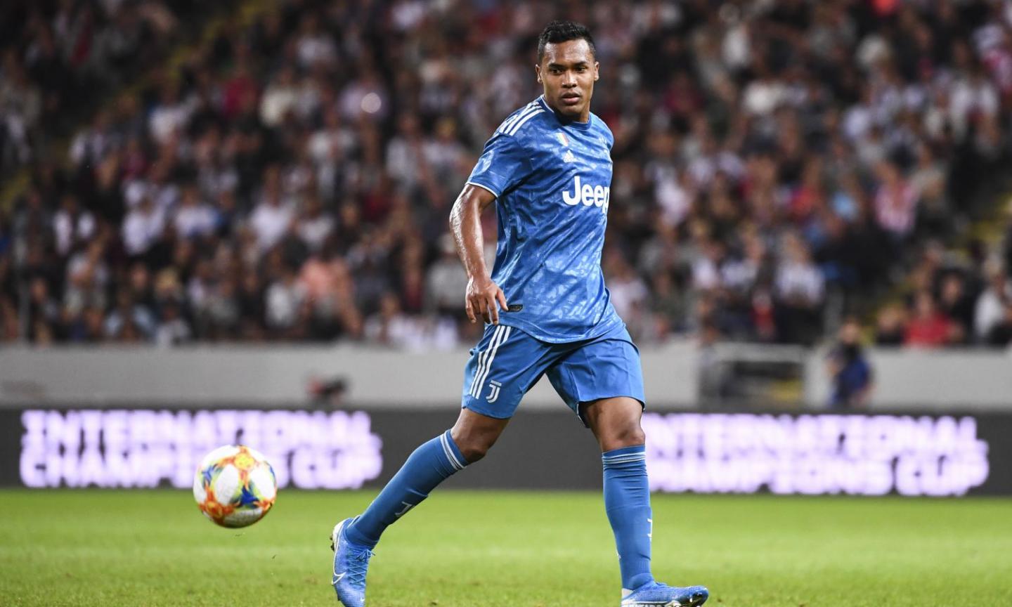 Alex Sandro: 'La Juve è pronta. Su Dybala dico che...'