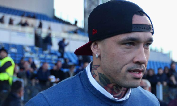 Cagliari, ecco Nainggolan: 'Ho considerato anche l'extra-calcio. Scelta facile, volevo tornare da tempo'