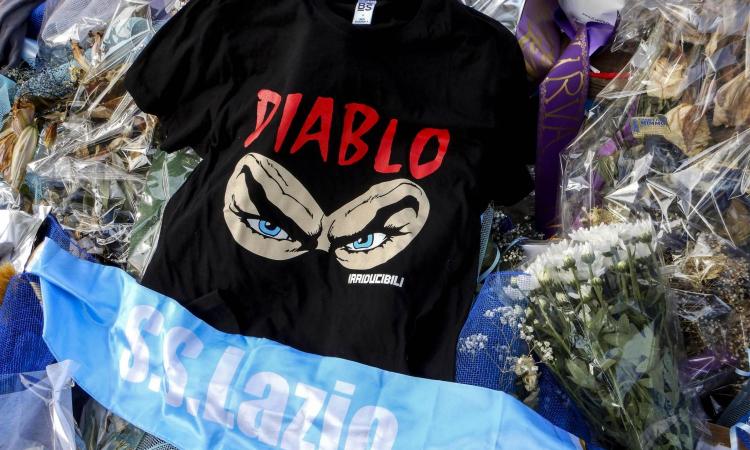 Il funerale di Diabolik diventa un caso politico. Gli Irriducibili: 'Vedrete il giorno del derby...'