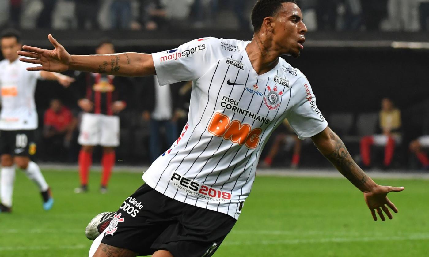 Bologna make an offer for Corinthians striker