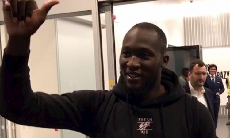 INTER, COLPO LUKAKU! Accolto a Milano dai tifosi in festa: i dettagli