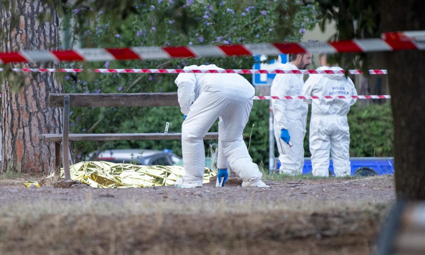 I funerali di Diabolik a porte chiuse, la famiglia fa ricorso al Tar del Lazio: 'Trattato come Totò Riina'