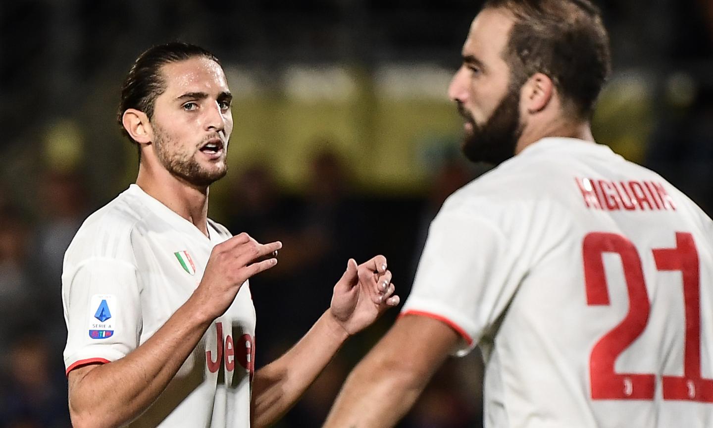 La Juve è pronta: tutti alla Continassa, anche Rabiot e Higuain