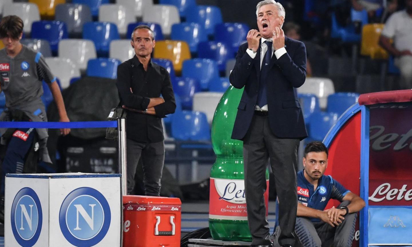 Napoli, Ancelotti: 'Chiarimento con la squadra. Milik in ritardo, non vedo calcio champagne in Italia'