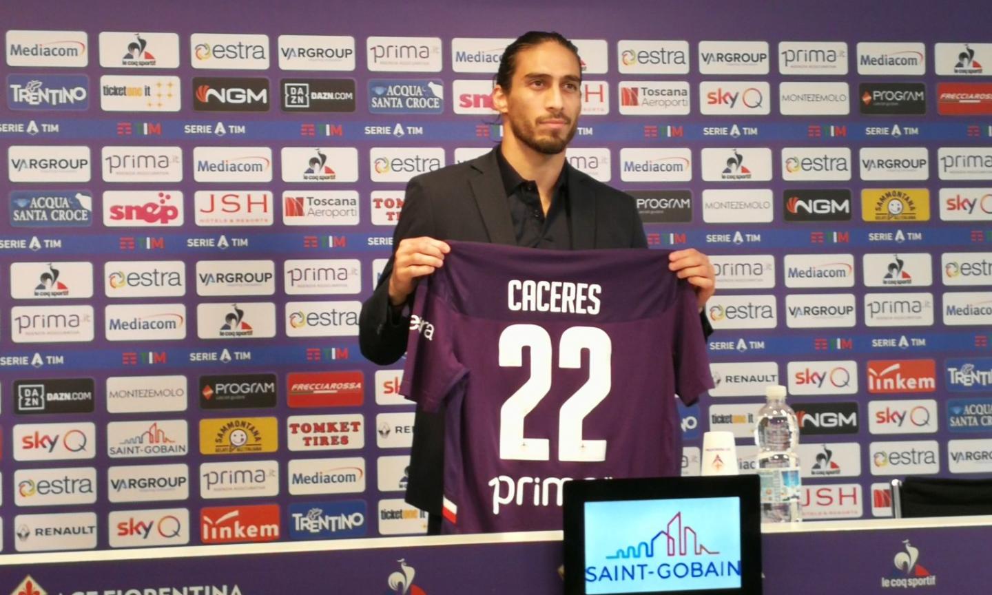 Fiorentina, Caceres: 'Mi piace essere un jolly, con la garra ci sono nato. Chiesa? Stia con la testa con noi...'