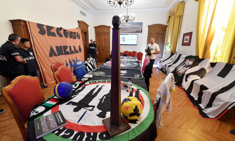 Arrestati 12 capi ultrà, la Procura: 'Organizzazione militare, la Juve ha avuto il coraggio di denunciare'