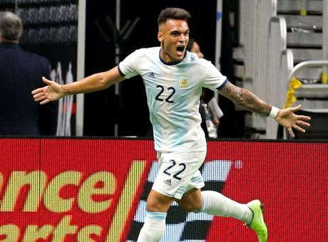 Inter, Lautaro da urlo! Tripletta con l'Argentina e messaggio a Conte VIDEO