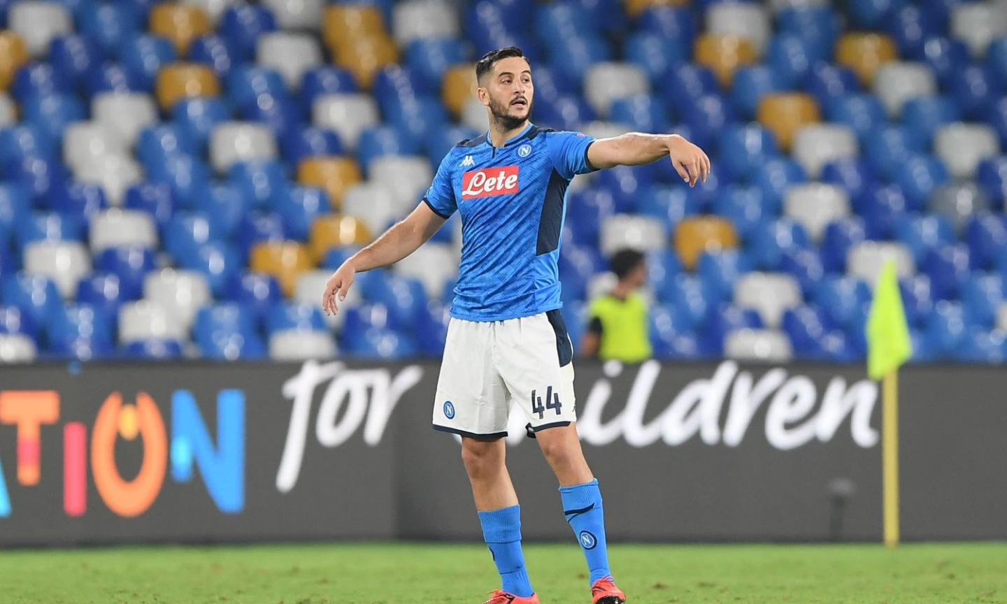 Napoli, cosa c'è dietro alla tribuna di Manolas in Champions