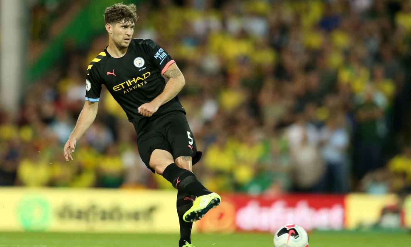 Manchester City, due squadre su Stones