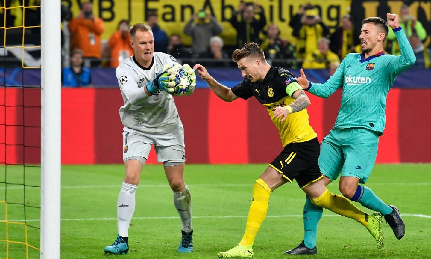 Champions: Dortmund-Barcellona solo 0-0, crolla il Chelsea. Ajax e Salisburgo a valanga