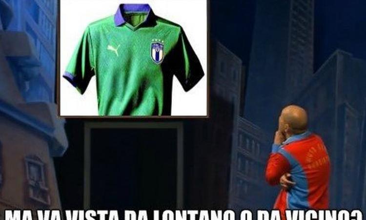 'E' la Nigeria del '98', 'al posto dell'inno ora parte Ostia Lido': l'Italia in verde fa discutere FOTO