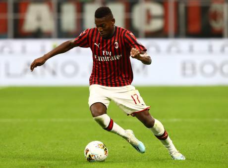 Milan, Leao e la passione per i videogames: 'Gioco con i compagni di squadra. Il più competitivo? Bennacer!'