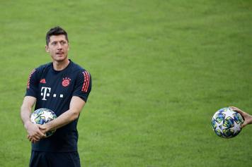 lewandowski, bayern monaco, 2019/20, pensieroso, allenamento